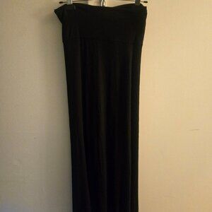 Olivia K Black Maxi Skirt – Size M (Never Worn)